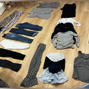 MATERNITY LOT size small